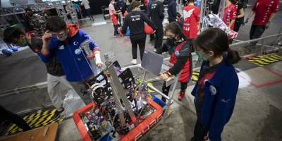 Endüstriyel robot yarışması "First Robotics Competition" sona erdi