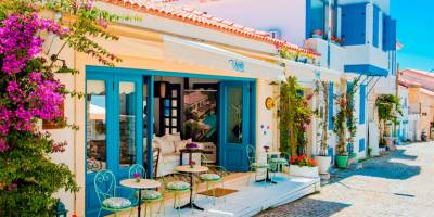 Kontrollü normalleşmeyle turizmde hafta sonu rezervasyonları başladı