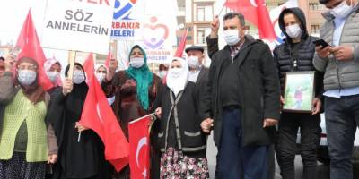 HDP önündeki ailelerin çığlığı Türkiye'yi sarmaya devam ediyor