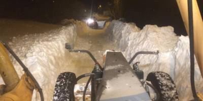 Ardahan-Şavşat karayolu ulaşıma kapandı: Bir ilçede okullar tatil edildi