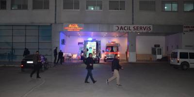 Husumetlilerin bıçaklı kavgası kanlı bitti: 2 ağır yaralı