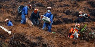 Çin'deki uçak kazasında 132 can kaybı