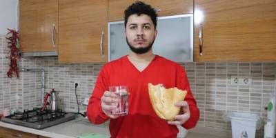 Bir yıldır hiç acıkmıyor