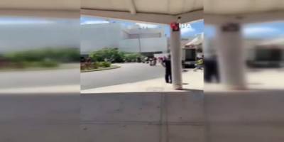 Meksika’nın Cancun havaalanında silahlı saldırı paniği