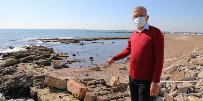 Deniz çekildi, antik liman ortaya çıktı