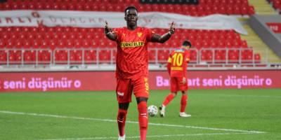 Ndiaye’den Göztepe’ye veda: "Göztepe oyuncusu olmak büyük bir deneyimdi"