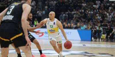 Frutti Extra Bursaspor, çeyrek finalde