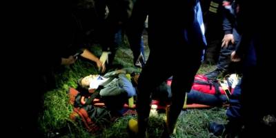 Ormanlık alana düşen adamı itfaiye ekipleri kurtardı