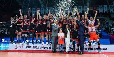 Efeler Ligi şampiyonu Ziraat Bankkart