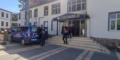 İzmir'deki çifte cinayetin zanlısı tutuklandı