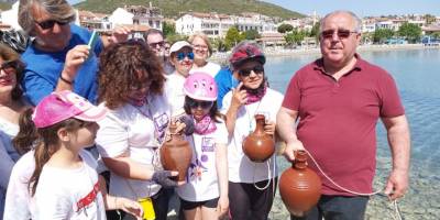 Akdeniz’den Ege’ye yürüyüp testilerle su taşıdılar