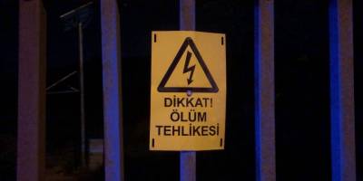 Tuzla'da gece yarısı elektrik trafosuna giren bir kişi akıma kapılarak can verdi