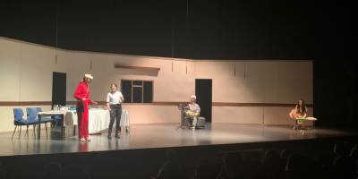 Çayırova'da sahne kadınların