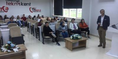 Beş ülkeden 30 öğrenci, Google’yi masaya yatırdı