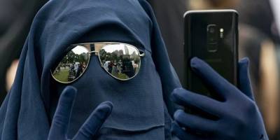 İsviçre'deki referandumda peçe yasağına destek çıktı