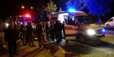 Kazada arkadaşı yaralanan sürücü ortalığı birbirine kattı