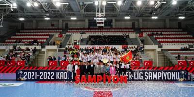 Türkiye Kadınlar Hentbol Süper Ligi’nin şampiyonu Kastamonu Belediyespor oldu