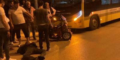 Halk otobüsünün çarptığı engelli bisiklet sürücüsü yaşam savaşı veriyor