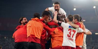 Sivasspor tarihinde ilk kez Ziraat Türkiye Kupası'nı müzesine götürdü