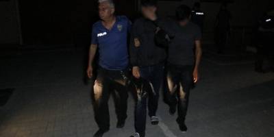 Okuldan demir korkuluk çalan 2 kişiyi polis suçüstü yakaladı