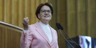 Akşener: Sosyal medyanın ölüm fermanı sayılabilecek yeni bir kanun teklifiyle karşımıza çıktılar