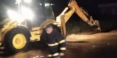 Afyonkarahisar’ın Şuhut ilçesinde şiddetli yağış ve dolu hayatı felç etti