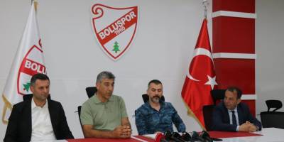 Boluspor'da Sait Karafırtınalar sözleşme imzaladı
