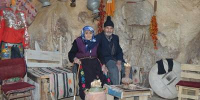 "Frigya'nın kalbi" Ayazini köyündeki mağaralar turistleri cezbediyor