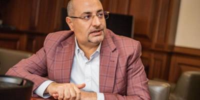 İzmir Büyükşehir Belediyesi Genel Sekreteri Buğra Gökçe'den günün anlamını içeren poz!