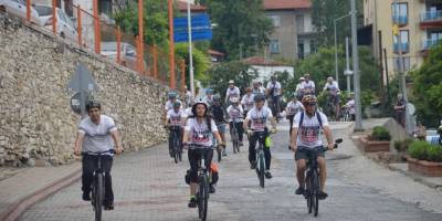 Bisiklet turu Kavaklıdere'de şehir turu ile başladı