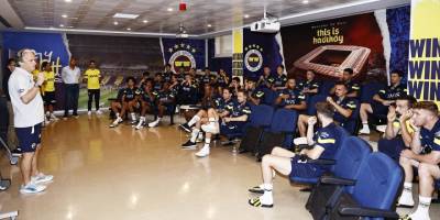 Jorge Jesus, takımla tanışma toplantısı gerçekleştirdi