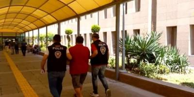 Sahte kredi kartı dolandırıcısı kıskıvrak yakalandı