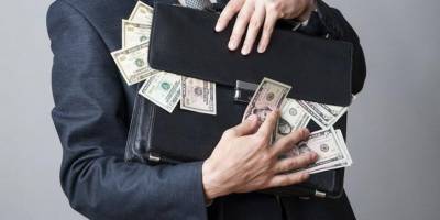 İzmir’de bir çanta para verip başkan olan CHP’li kim?