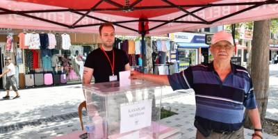 Çiğli'de sandıklar kuruldu, talepler alındı