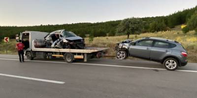 Konya'da iki otomobil çarpıştı: 5 ölü, 4 yaralı