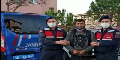 Durdurulan araçtan 25 göçmen çıktı