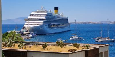 323 metre uzunluğundaki dev gemi, bir kez daha Bodrum’da