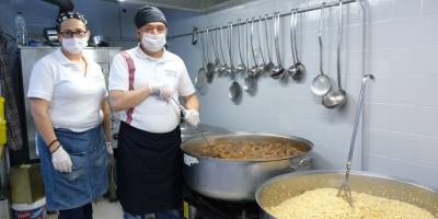 Paylaşmanın en güzel örneği; Ayvalık Belediyesi Aşevi