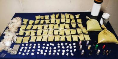 Bağcılar'da 2 uyuşturucu taciri yakalandı