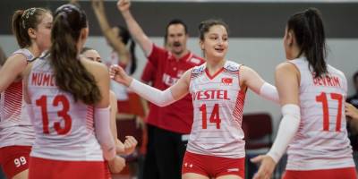 U17 Milli Voleybol Takımı üst üste ikinci kez Avrupa ikincisi