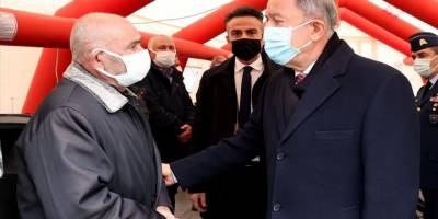 Bakan Akar ve TSK komuta kademesinden şehit ailelerine ziyaret