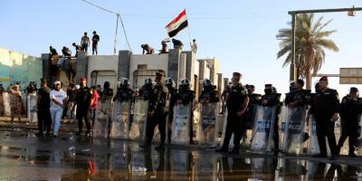 Irak Başbakanı el-Kazımi, protestoculardan derhal parlamentoyu terk etmelerini istedi