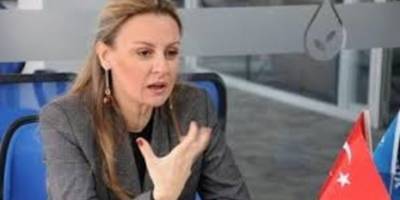 DEVA’da Seda hanım iki ilçe yöneticisini yedi!