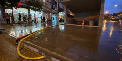 Nazilli: İzmirli Özal'ların bir gün sonra Aydın BŞB'ye teslim edecekleri otoparkı su bastı!