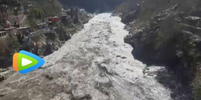 Hindistan'da buzul felaketi