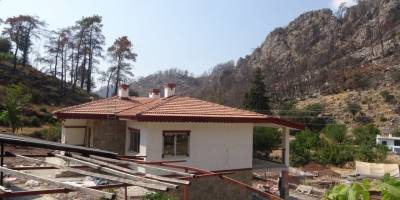 Yangın mağduru vatandaşlar yeni evlerine kavuşmak için gün sayıyor