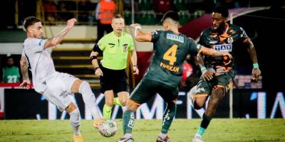 Beşiktaş: "Yasin Kol'un kasıtlı kollarını hiçbir maçımızda görmek istemiyoruz"