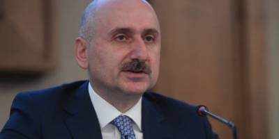 Bakan Karaismailoğlu, yüksek hızlı tren çalışmalarını yerinde inceledi