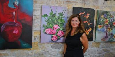 Fransa'dan kesin dönüş yaptı, Ayvalık'ta sergi açtı