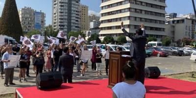 İzinsiz miting yapılıyor zanneden polisten film setine baskın